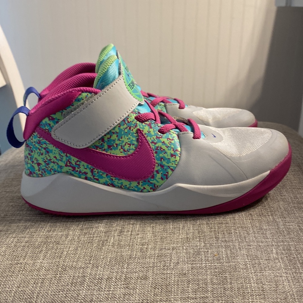 Girls Nike High top basketball sneakers